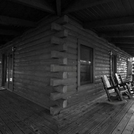 Peace By The Lake Sevierville Exterior foto