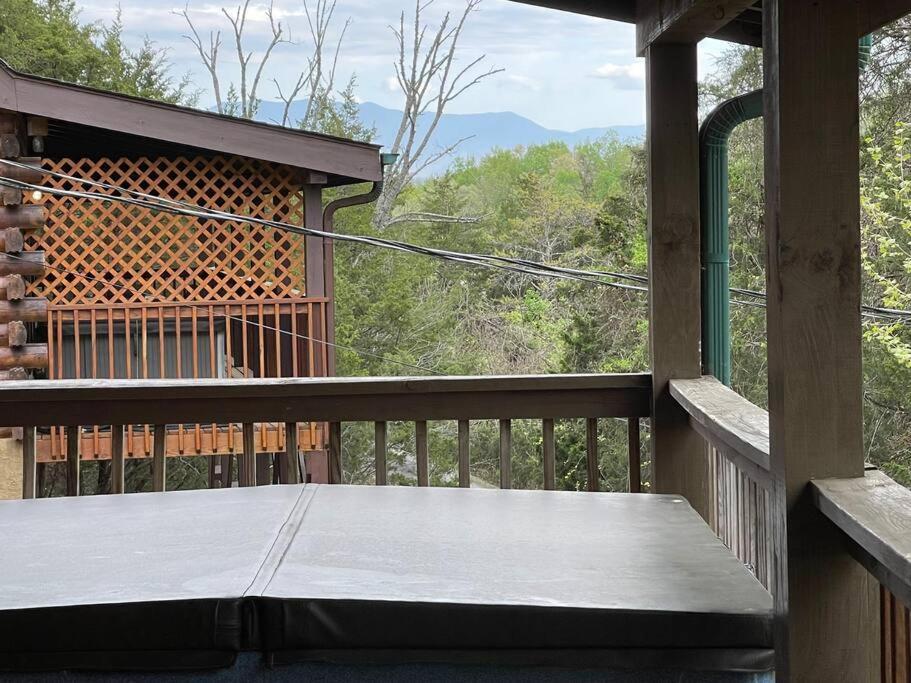 Peace By The Lake Sevierville Exterior foto