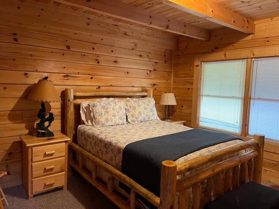Peace By The Lake Sevierville Exterior foto