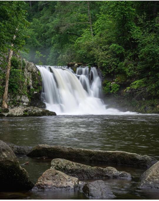 Peace By The Lake Sevierville Exterior foto